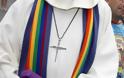 Νέο σκάνδαλο στην Καθολική Εκκλησία: Ζιγκολό «κάρφωσε» τη διπλή ζωή 40 γκέι κληρικών