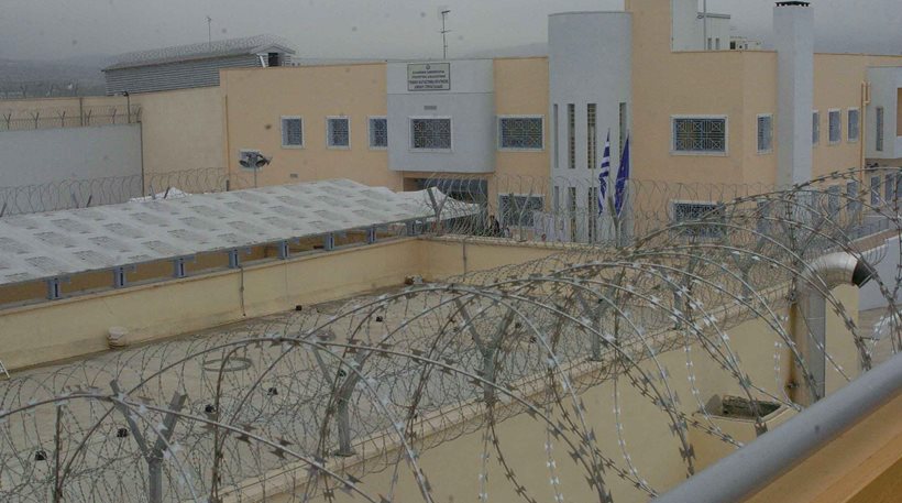 Φυλακές Δομοκού: Ήθελαν να περάσουν σε κρατούμενο 20 κινητά τηλέφωνα! - Φωτογραφία 1