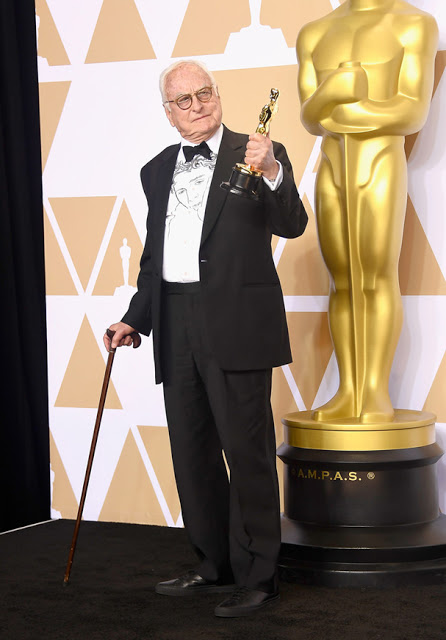 Oscars 2018: Να γιατί ο Τζέιμς Αϊβορι κερδίζει το βραβείο κομψότερης ομιλίας - Φωτογραφία 2