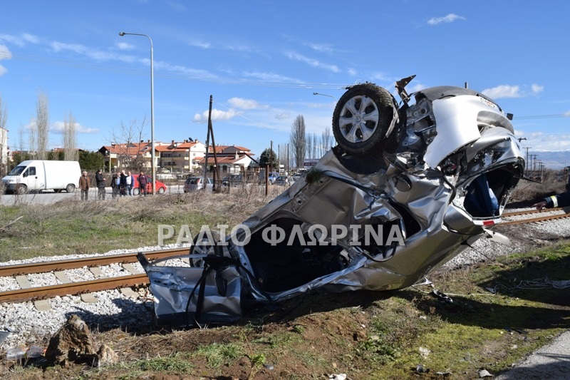 Φλώρινα: Τρένο συγκρούστηκε με αυτοκίνητο - Σοκαριστικές εικόνες - Φωτογραφία 3