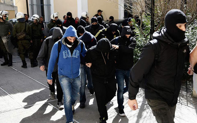 «Combat 18 Hellas»: Ως μέλη εγκληματικής οργάνωσης κατηγορούνται οι επτά από τους έντεκα - Φωτογραφία 1