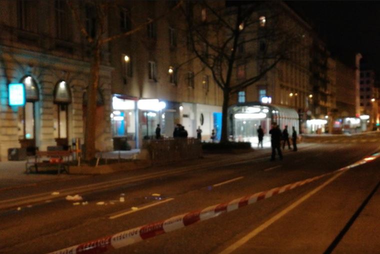 Επίθεση με μαχαίρι στη Βιέννη - Τρία άτομα σε σοβαρή κατάσταση - Φωτογραφία 8
