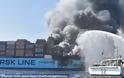 Εικόνες-σοκ: Μεγάλη πυρκαγιά σε φορτηγό πλοίο - Φωτογραφία 4