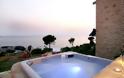 Ελληνικές βίλες με απίστευτη θέα από την πισίνα - Φωτογραφία 4