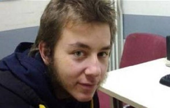 Αλέξανδρος Τανίδης: Μήνυση κατά παντός υπευθύνου για το θάνατο του 17χρονου - Φωτογραφία 1