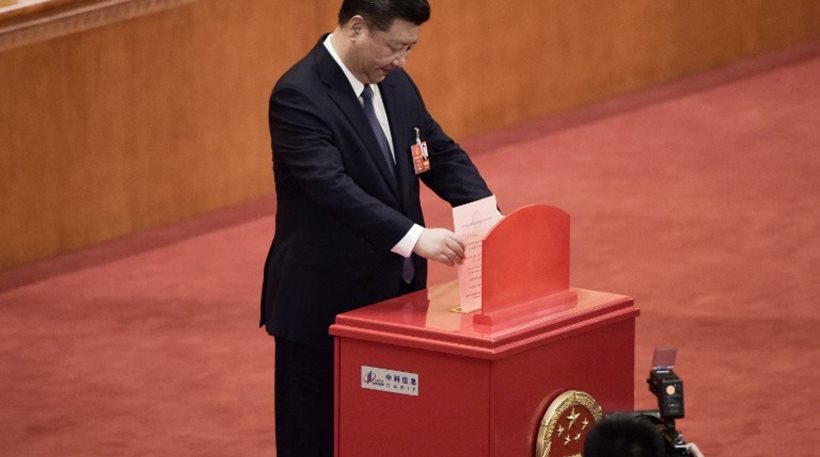 Αυτοκράτορας της Κίνας ο Σι Τζιπίνγκ: Το κοινοβούλιο τον έχρισε πρόεδρο εφ' όρου ζωής - Φωτογραφία 1