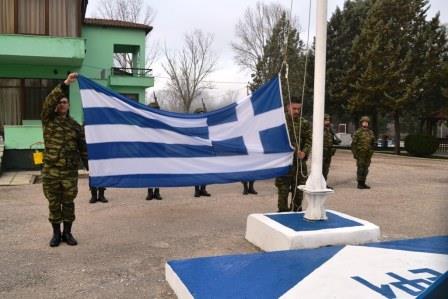 Ο αρχηγός του ΓΕΣ κάνει περιπολία στη συνοριακή γραμμή του Έβρου - Φωτογραφία 4