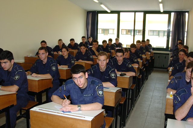 Υποψήφιος Πανελληνίων ρωτά για τις αστυνομικές σχολές - Φωτογραφία 1
