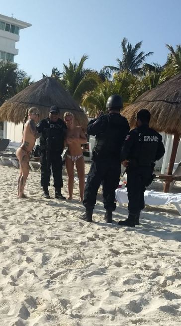Mεξικό: Απολύθηκαν αστυνομικοί που φωτογραφήθηκαν με ημίγυμνες τουρίστριες - Φωτογραφία 6
