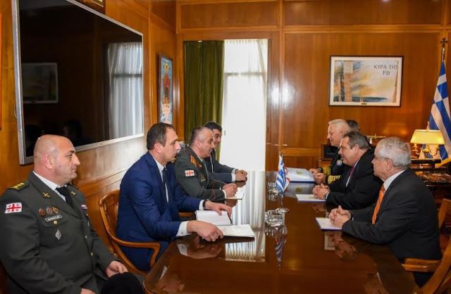 Συνάντηση ΥΕΘΑ Πάνου Καμμένου με τον Αρχηγό των Ενόπλων Δυνάμεων της Γεωργίας Στρατηγό Vladimer Chachibaia - Φωτογραφία 3