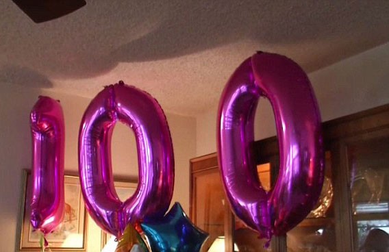 «Κολλητές» γιόρτασαν τα 100ά γενέθλια τους με διαφορά λίγων ημερών! - Φωτογραφία 2