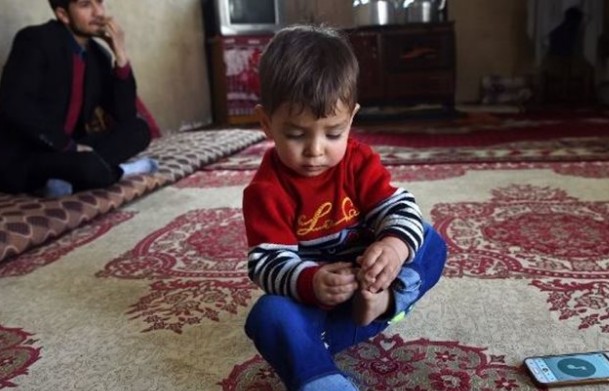 Αφγανός πατέρας ονόμασε το μωρό του «Ντόναλντ Τραμπ» και τώρα δέχεται απειλές για τη ζωή του! - Φωτογραφία 1