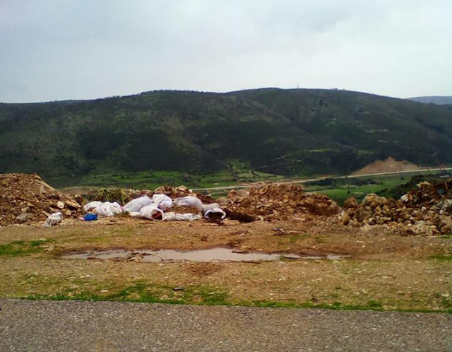Σκουπίδια και μπάζα στη διαδρομή ΛΟΥΤΡΑΚΙ -ΚΑΤΟΥΝΑ (ΦΩΤΟ) - Φωτογραφία 2