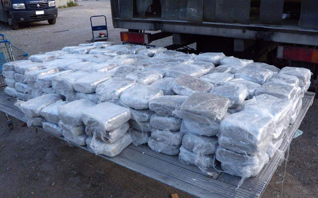 Πρέβεζα: Κατασχέθηκαν πάνω από 26 κιλά κοκαΐνης - Πέντε συλλήψεις - Φωτογραφία 1