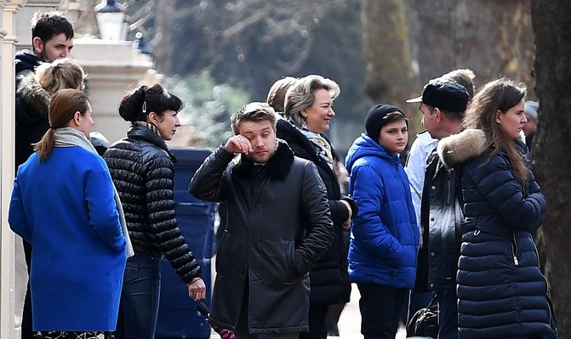 Εγκατέλειψαν το Λονδίνο οι Ρώσοι διπλωμάτες που απελάθηκαν - Φωτογραφία 2