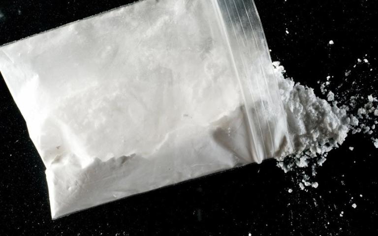 380 κιλά κοκαΐνη για τα “σαλόνια” σε Αθήνα και Θεσσαλονίκη – Από τη Βάρκιζα ως την Πρέβεζα οι έρευνες - Φωτογραφία 1