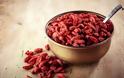 Τι πρέπει να γνωρίζετε για τα διαβόητα γκότζι μπέρι (goji berries)