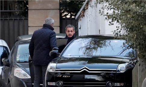 Ραγδαίες εξελίξεις στη Γαλλία: Οι δικαστικές αρχές απήγγειλαν κατηγορίες στον Νικολά Σαρκοζί - Φωτογραφία 1