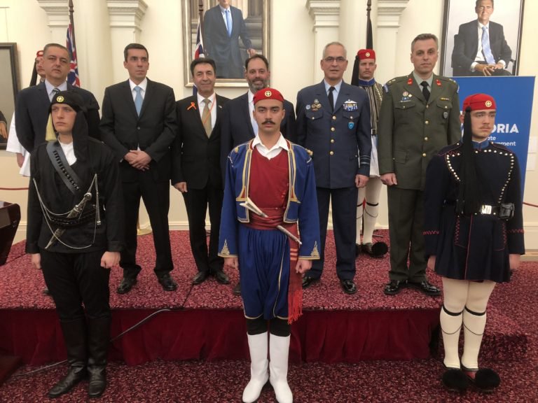 Εντυπωσιακή παρουσία της Προεδρικής Φρουράς στη Βουλή της Βικτώριας. Ξεσήκωσε την Αυστραλία! (ΦΩΤΟ-ΒΙΝΤΕΟ) - Φωτογραφία 1
