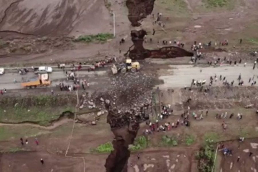Βίντεο: Τεράστιο ρήγμα στην Κένυα κόβει την Αφρική στα δύο - Φωτογραφία 1