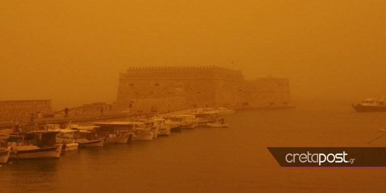 Πνίγηκε στην αφρικανική σκόνη η Κρήτη - Φωτογραφία 4