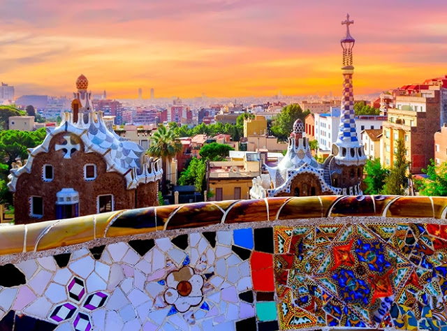 Βαρκελώνη: Ταξίδι στην καρδιά της Ισπανίας - Φωτογραφία 2