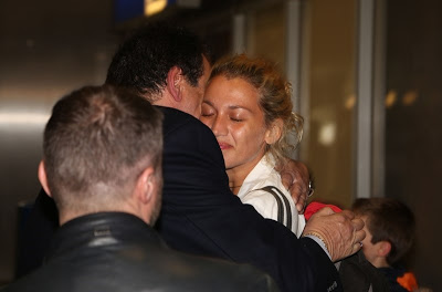 Κωνσταντίνα Σπυροπούλου: Επέστρεψε στην Ελλάδα - Οι πρώτες φωτογραφίες από το αεροδρόμιο! - Φωτογραφία 5