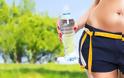 Αδυνάτισμα με νερό: Τα οφέλη του στην απώλεια βάρους