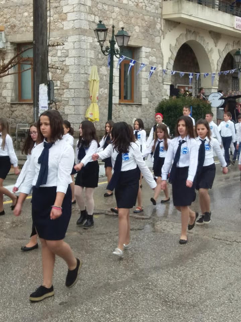 Με ψιλόβροχο η παρέλαση για την 25η Μαρτίου στην ΚΑΤΟΥΝΑ (ΦΩΤΟ) - Φωτογραφία 18