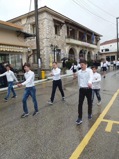 Με ψιλόβροχο η παρέλαση για την 25η Μαρτίου στην ΚΑΤΟΥΝΑ (ΦΩΤΟ) - Φωτογραφία 22