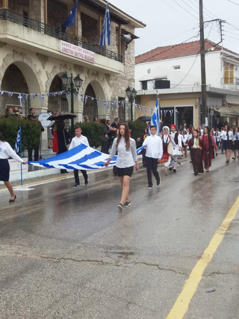 Με ψιλόβροχο η παρέλαση για την 25η Μαρτίου στην ΚΑΤΟΥΝΑ (ΦΩΤΟ) - Φωτογραφία 28