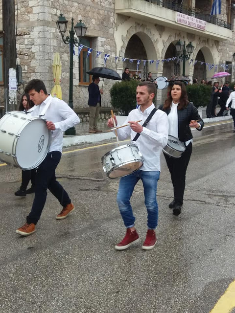 Με ψιλόβροχο η παρέλαση για την 25η Μαρτίου στην ΚΑΤΟΥΝΑ (ΦΩΤΟ) - Φωτογραφία 48