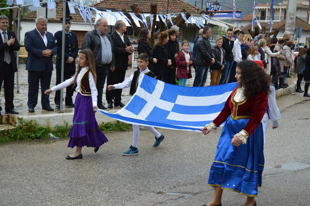 Η μαθητική παρέλαση στην ΚΑΝΔΗΛΑ για την 25η Μαρτίου (ΦΩΤΟ: Βάσω Παππά) - Φωτογραφία 18