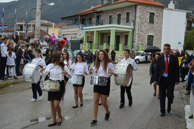 Η μαθητική παρέλαση στην ΚΑΝΔΗΛΑ για την 25η Μαρτίου (ΦΩΤΟ: Βάσω Παππά) - Φωτογραφία 22