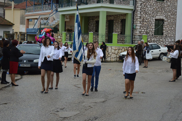 Η μαθητική παρέλαση στην ΚΑΝΔΗΛΑ για την 25η Μαρτίου (ΦΩΤΟ: Βάσω Παππά) - Φωτογραφία 27