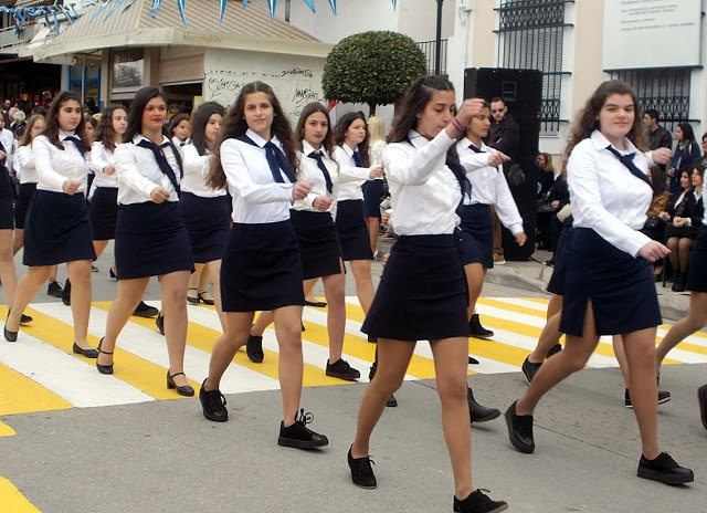 Η παρέλαση της 25ης Μαρτίου στη Χαλκίδα - Δείτε Εικόνες! - Φωτογραφία 2