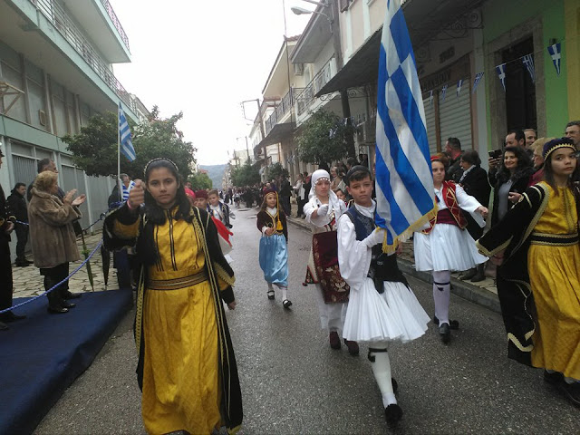 ΑΣΤΑΚΟΣ: Πολλές φωτογραφίες από κατάθεση στεφάνων και παρέλαση (Τζένη Παπαδημητρίου) - Φωτογραφία 10