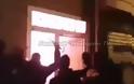 Η στιγμή της επίθεσης σε σύνδεσμο οπαδών του ΠΑΟΚ στην Ομόνοια (βίντεο)