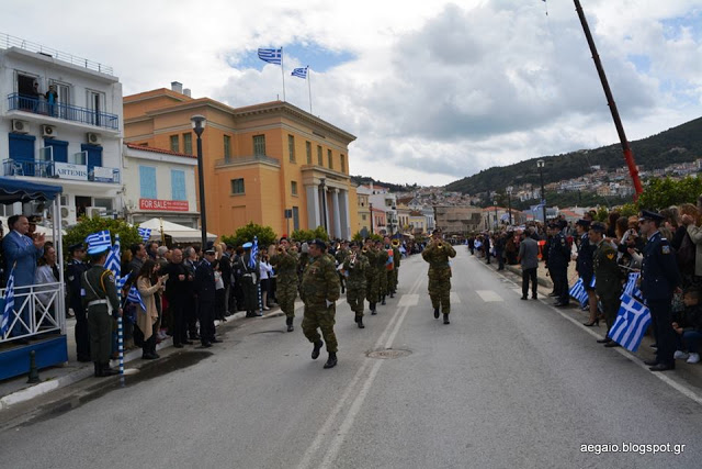 Φωτό από τη στρατιωτική παρέλαση της 79 ΑΔΤΕ - Φωτογραφία 30