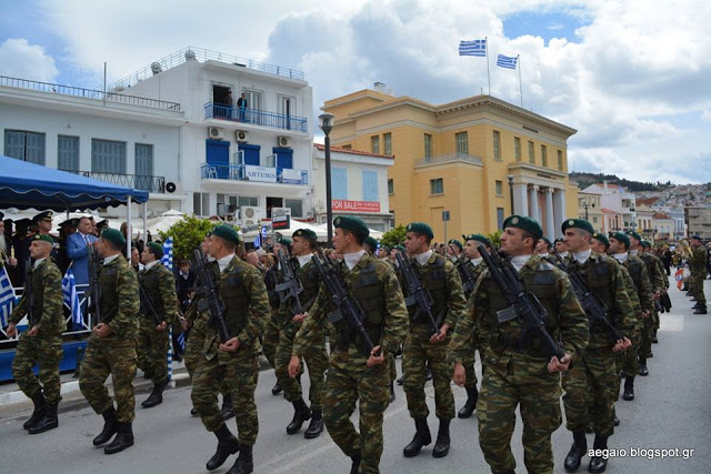 Φωτό από τη στρατιωτική παρέλαση της 79 ΑΔΤΕ - Φωτογραφία 36