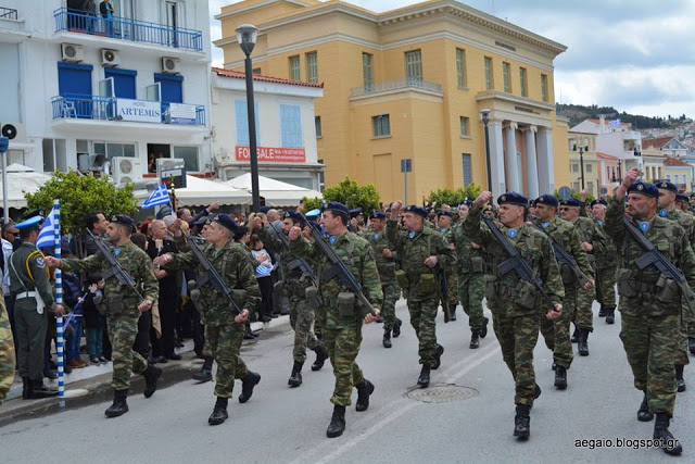 Φωτό από τη στρατιωτική παρέλαση της 79 ΑΔΤΕ - Φωτογραφία 44