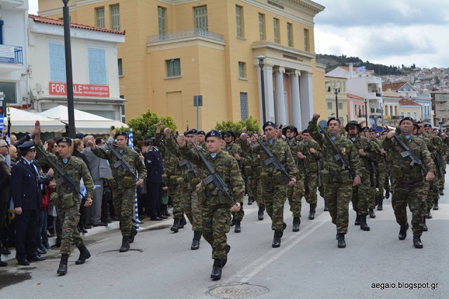 Φωτό από τη στρατιωτική παρέλαση της 79 ΑΔΤΕ - Φωτογραφία 52