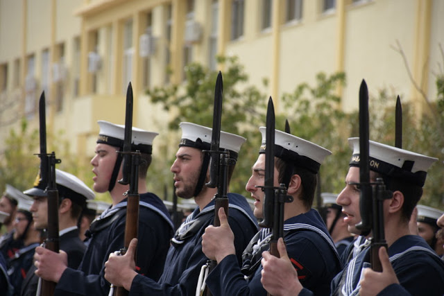 Ο Πρόεδρος της Ελληνικής Δημοκρατίας κ. Προκόπης Παυλόπουλος και ο Υπουργός Εθνικής Άμυνας κ. Πάνος Καμμένος στο Αρχηγείο Στόλου - Φωτογραφία 6