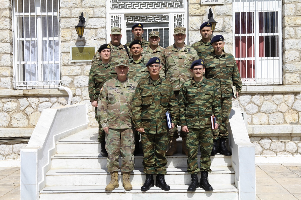 Επίσκεψη Υπασπιστή Διοίκησης της TRADOC του Αμερικανικού Στρατού σε ΓΕΣ και ΣΜΥ (11 ΦΩΤΟ) - Φωτογραφία 4