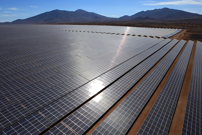 Το μεγαλύτερο πρότζεκτ ηλιακής ενέργειας στον κόσμο είναι έτοιμο να ξεκινήσει - Φωτογραφία 1