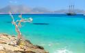 Το ελληνικό νησί με τις 36 παραμυθένιες παραλίες (pics) - Φωτογραφία 3
