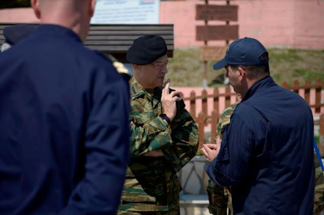 Επίσκεψη Αρχηγού ΓΕΣ στην Περιοχή Ευθύνης της 8ης Μηχανοποιημένης Ταξιαρχίας (8η Μ/Π ΤΑΞ - VIII MΠ «ΗΠΕΙΡΟΣ») - Φωτογραφία 12