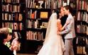 Νέα… τάση: Παντρεύονται μέσα σε βιβλιοπωλεία - Φωτογραφία 1