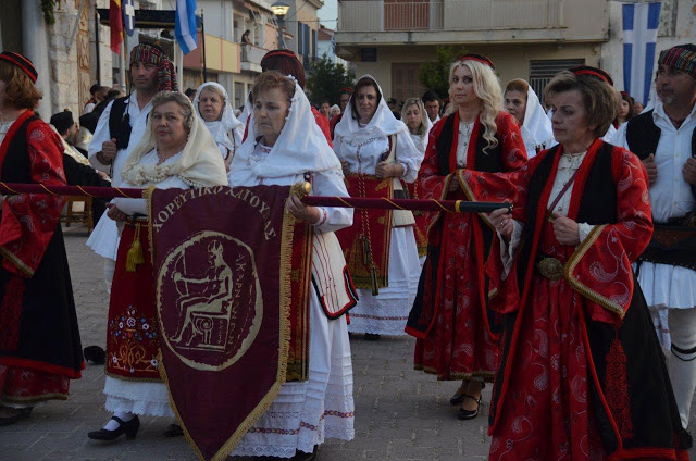 Το Χορευτικό ΚΑΤΟΥΝΑΣ συμμετείχε στις επετειακές εκδηλώσεις στο ΜΕΣΟΛΟΓΓΙ (ΦΩΤΟ) - Φωτογραφία 1