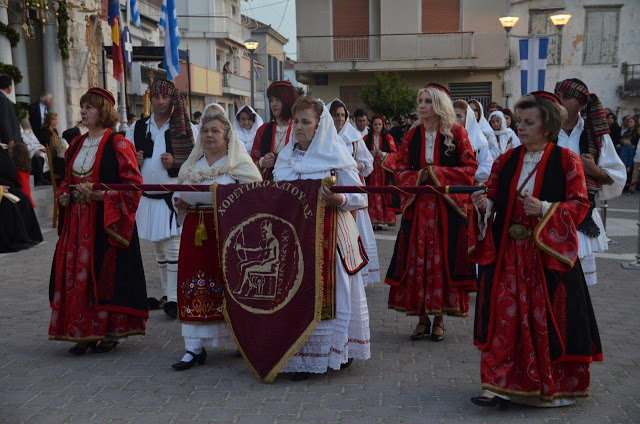 Το Χορευτικό ΚΑΤΟΥΝΑΣ συμμετείχε στις επετειακές εκδηλώσεις στο ΜΕΣΟΛΟΓΓΙ (ΦΩΤΟ) - Φωτογραφία 6